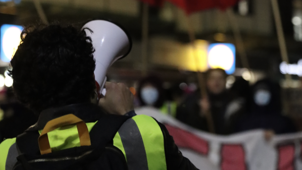 “Rent hike, rent strike”: UoM Rent Strike protestors take to Oxford Road - video