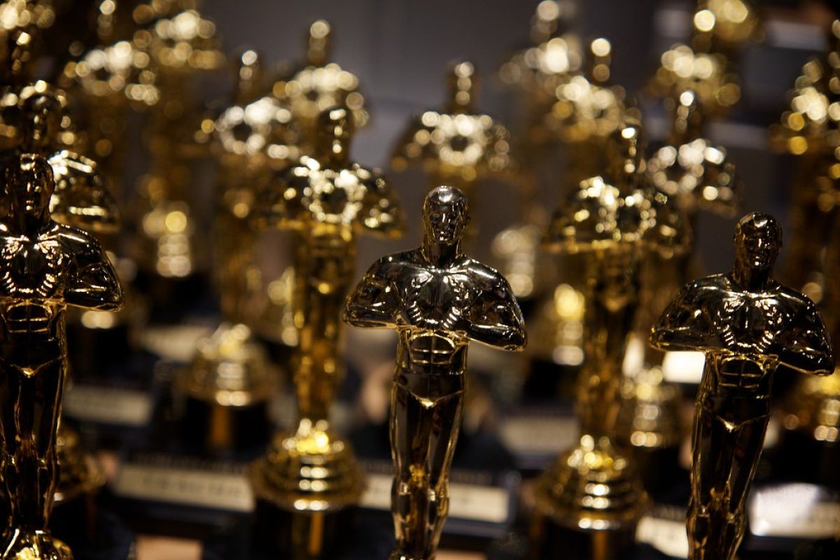 Upsets, two-horse races, and an unprecedented sweep: Final predictions for the Oscars 2023