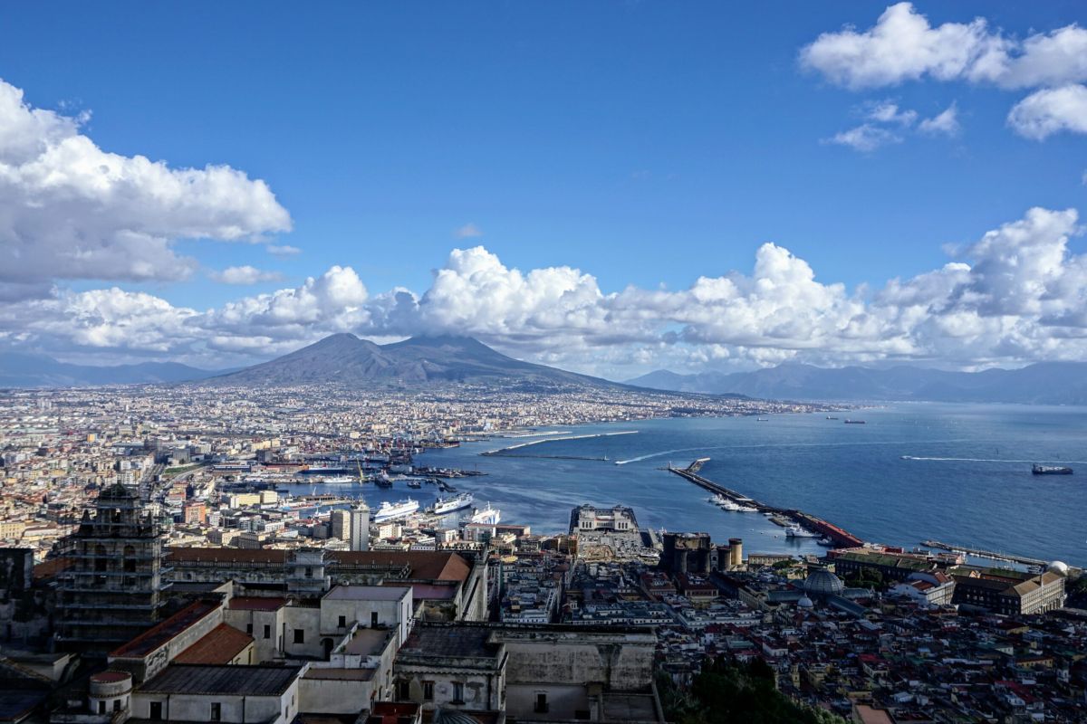 Napoli: The love-hate relationship Neapolitans have with their city