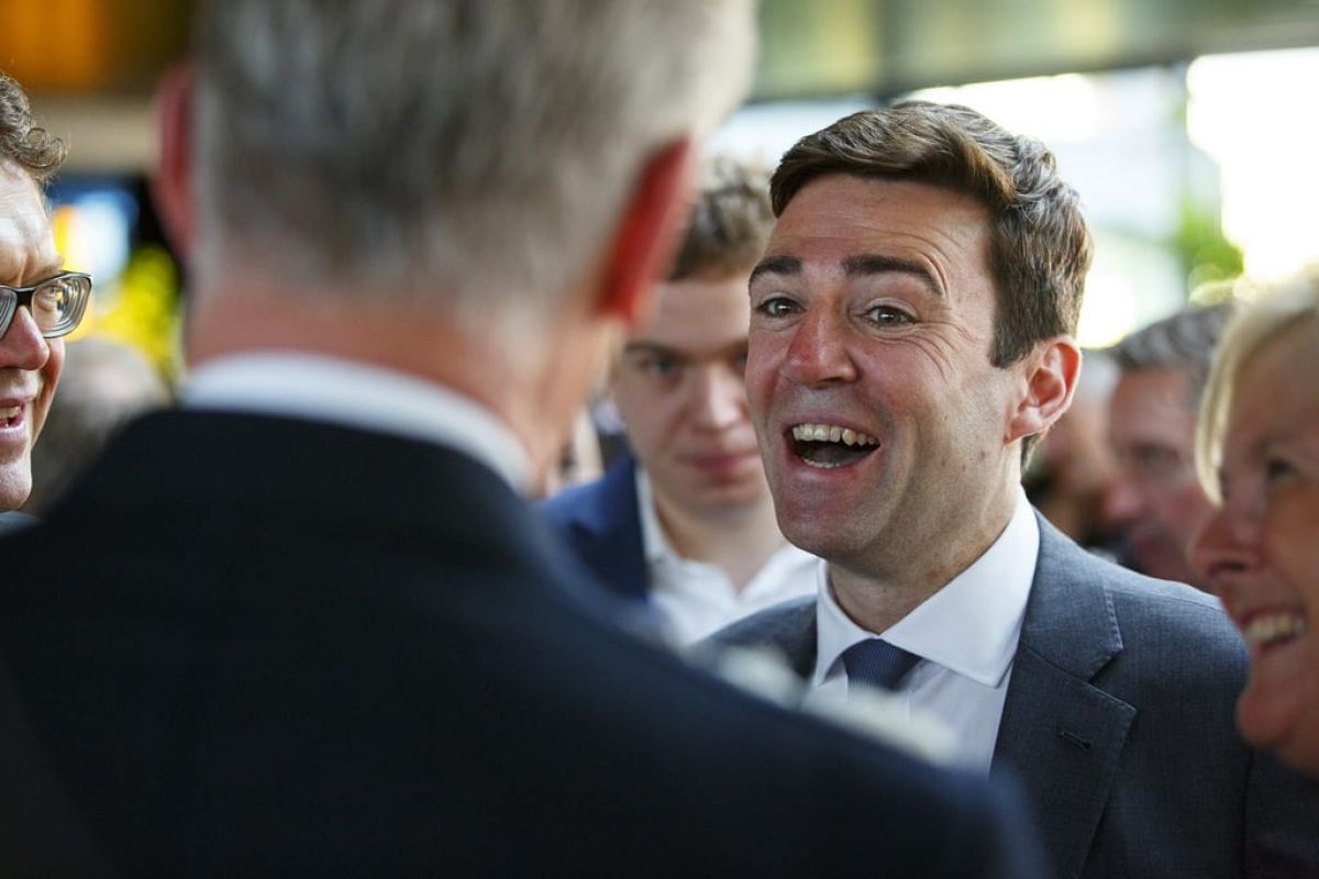 Give Manchester same transport powers as London, says Burnham