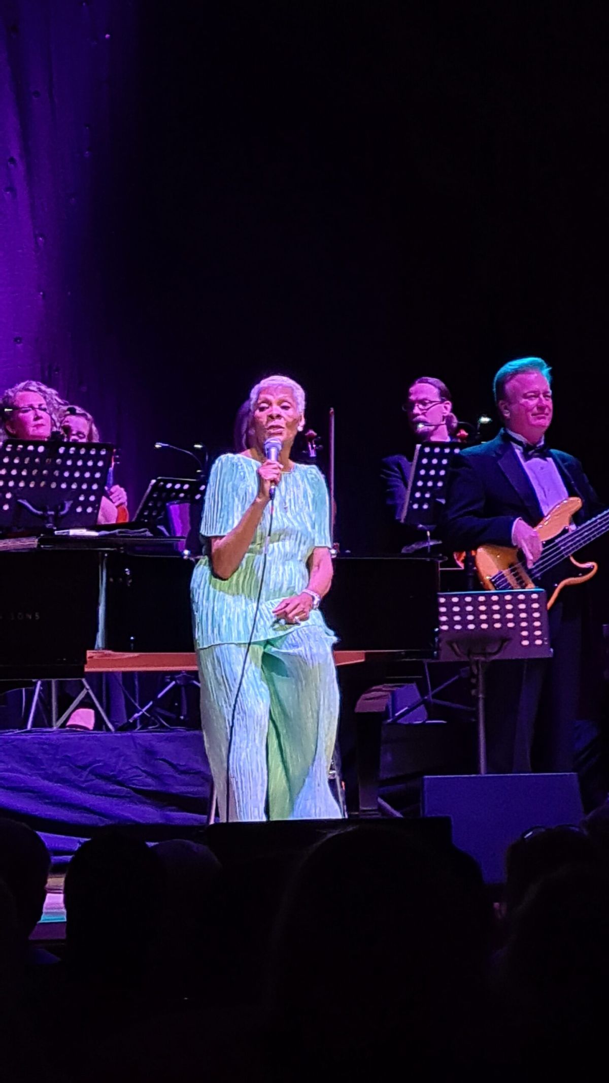 Live Review: Dionne Warwick at Bridgewater Hall