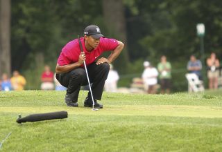 Tiger Woods equals historic record