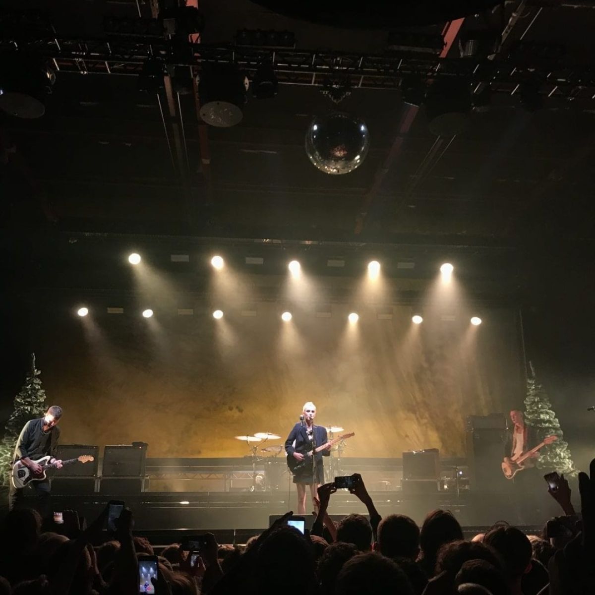 Live Review: Wolf Alice at Victoria Warehouse
