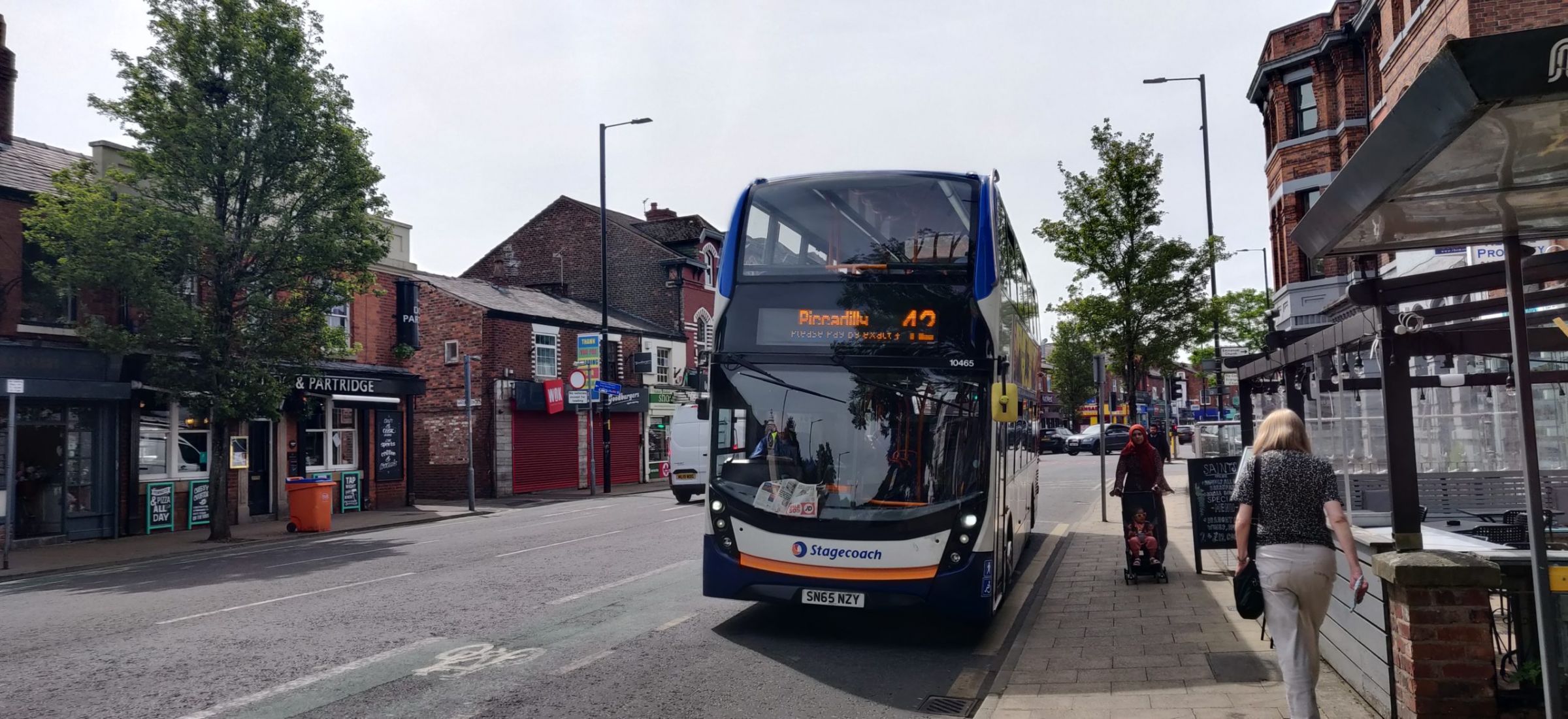 A photo of the 42 Stagecoach Bus
