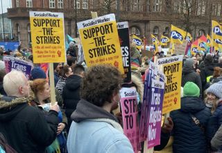 UCU members join thousands on “Walk Out Wednesday”
