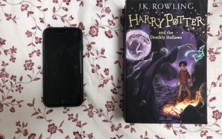 Swapping social media for Harry Potter: how reading killed my phone addiction