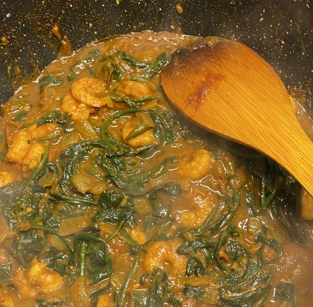 The best prawn and spinach bhuna recipe