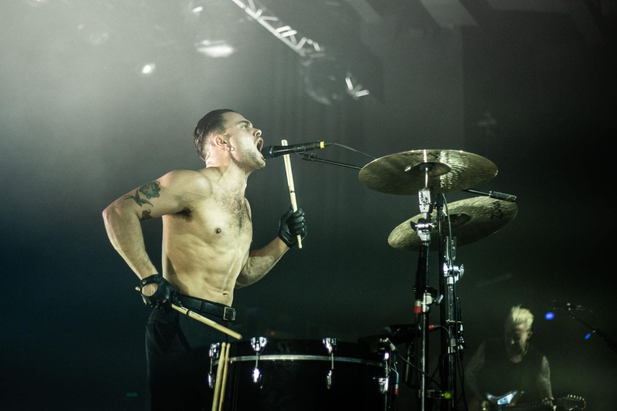 Live Review: Slaves