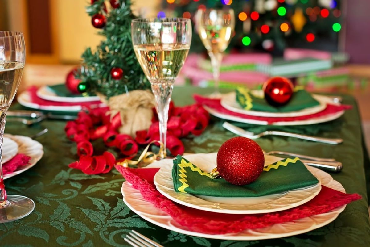 ‘Flatmas’: Christmas dinner on a student budget