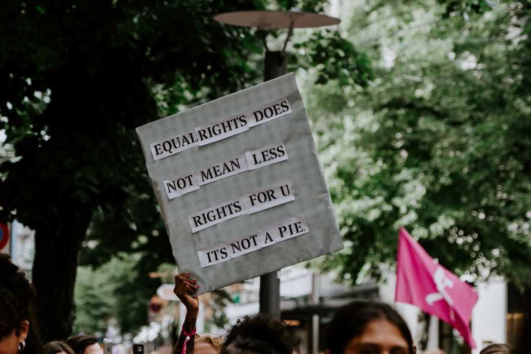 Women's Rights Photo by 🇨🇭 Claudio Schwarz | @purzlbaum on Unsplash