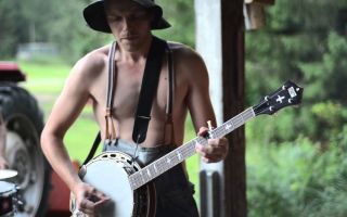 An album to ‘shine some light to this somewhat difficult time’, Steve’n’Seagulls Melodic Harmonies