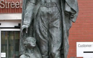 Artefact of the Week: Statue of Robert Owen