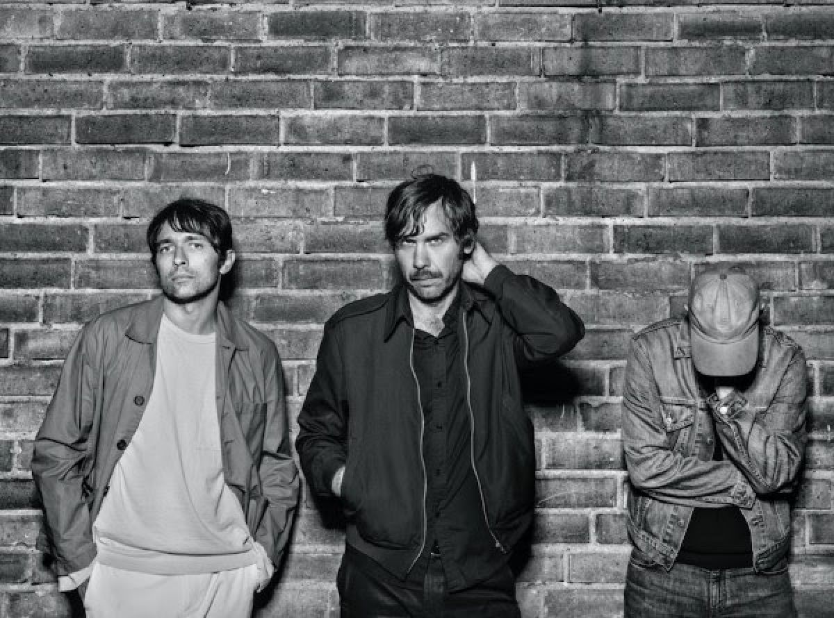 Live Review: Peter Bjorn and John