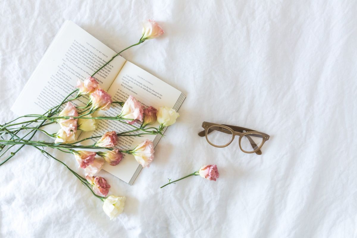 Books are a girl’s best friend – Valentine’s edition