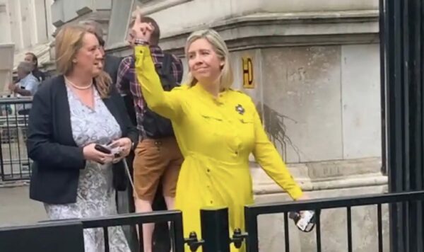 Andrea Jenkyns flips off protestors outside of 10 Downing Street on the way to see Boris Johnson’s resignation speech