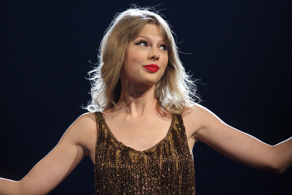 Taylor Swift: Eva Rinaldi @ Wikimedia commons