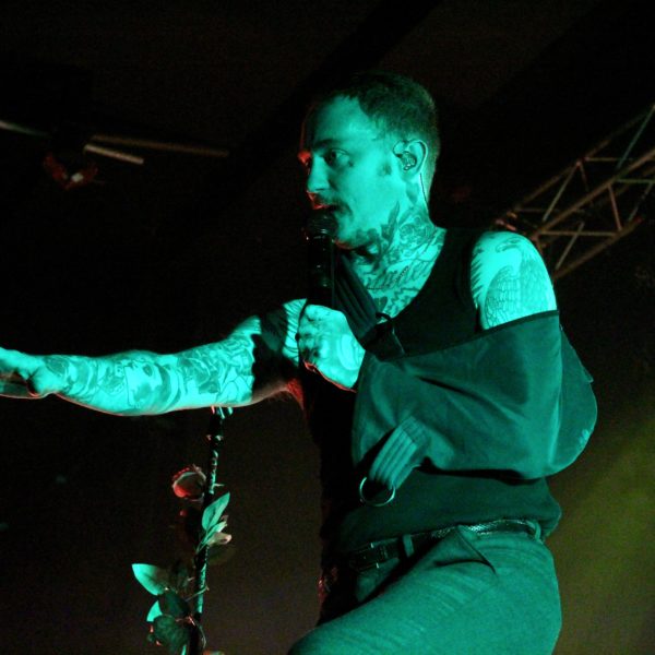 Frank Carter and the Rattlesnakes